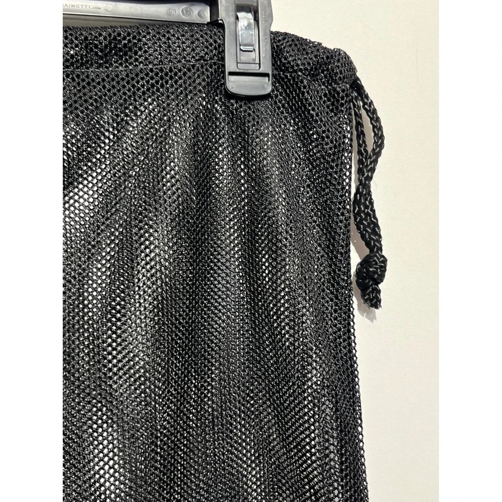 Nike drawstring cinch